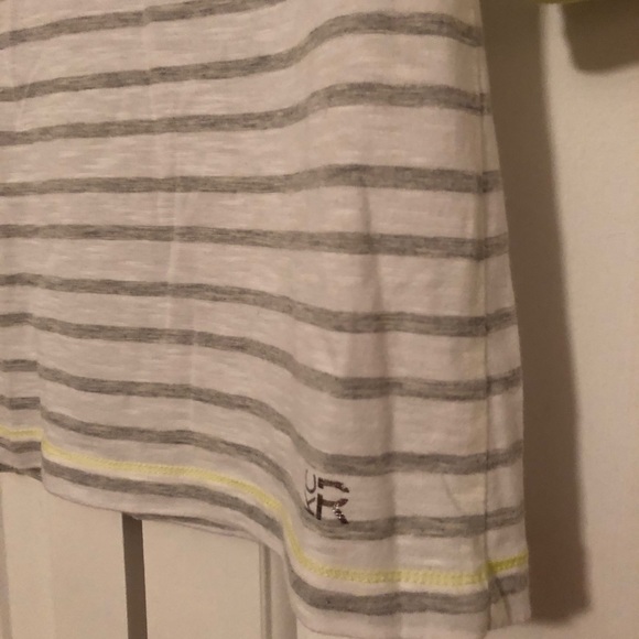 Kenneth Cole Reaction Striped Top - Picture 2 of 4